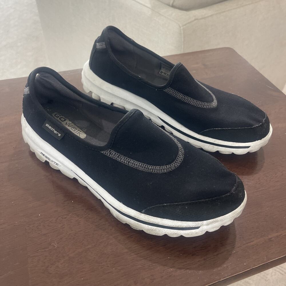Skechers Go Walk Women Sz 8.5 Black Goga Mat Mesh Comfort Shoes 13510